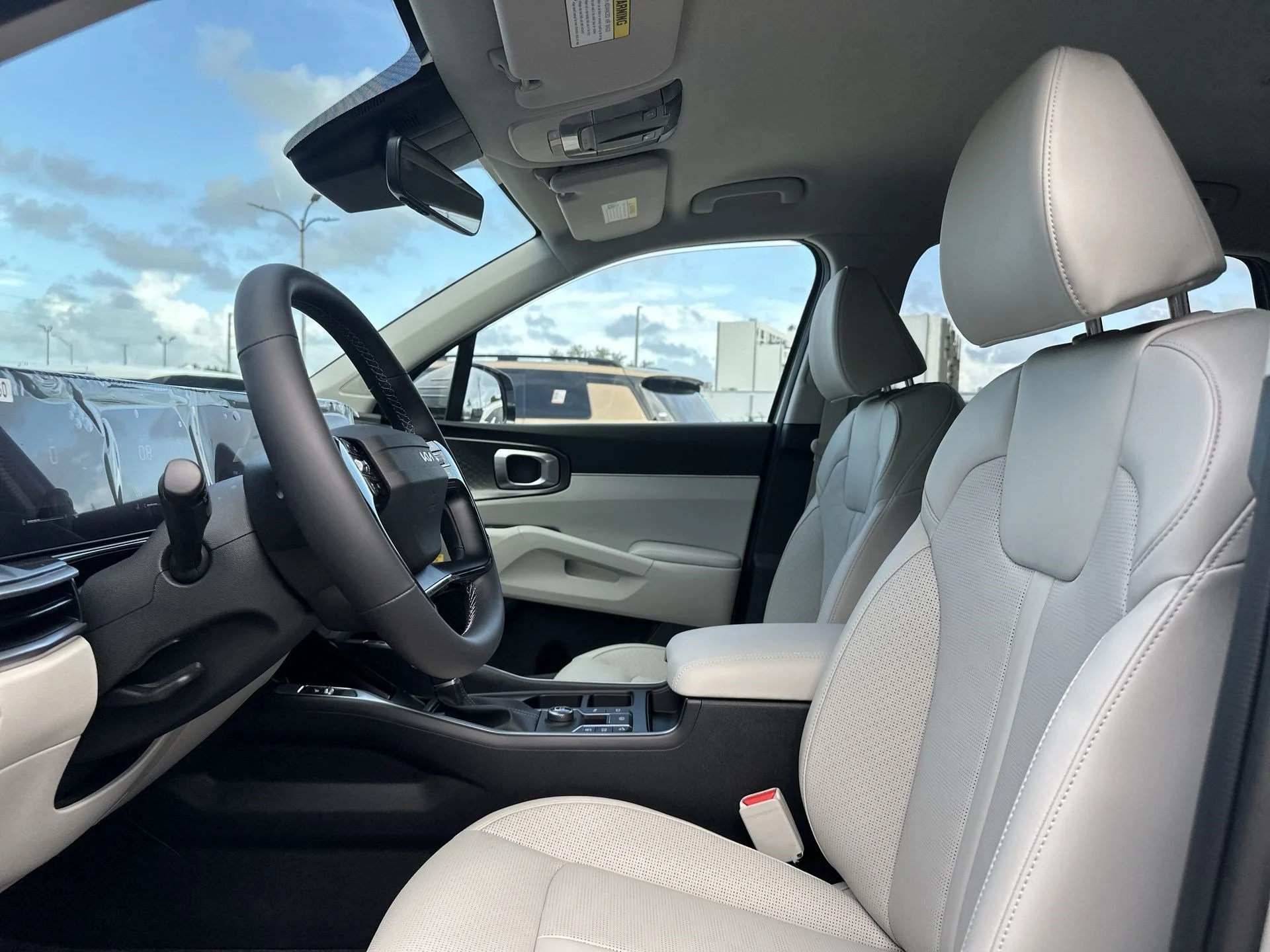 New 2026 Wolf Gray Kia S image 15