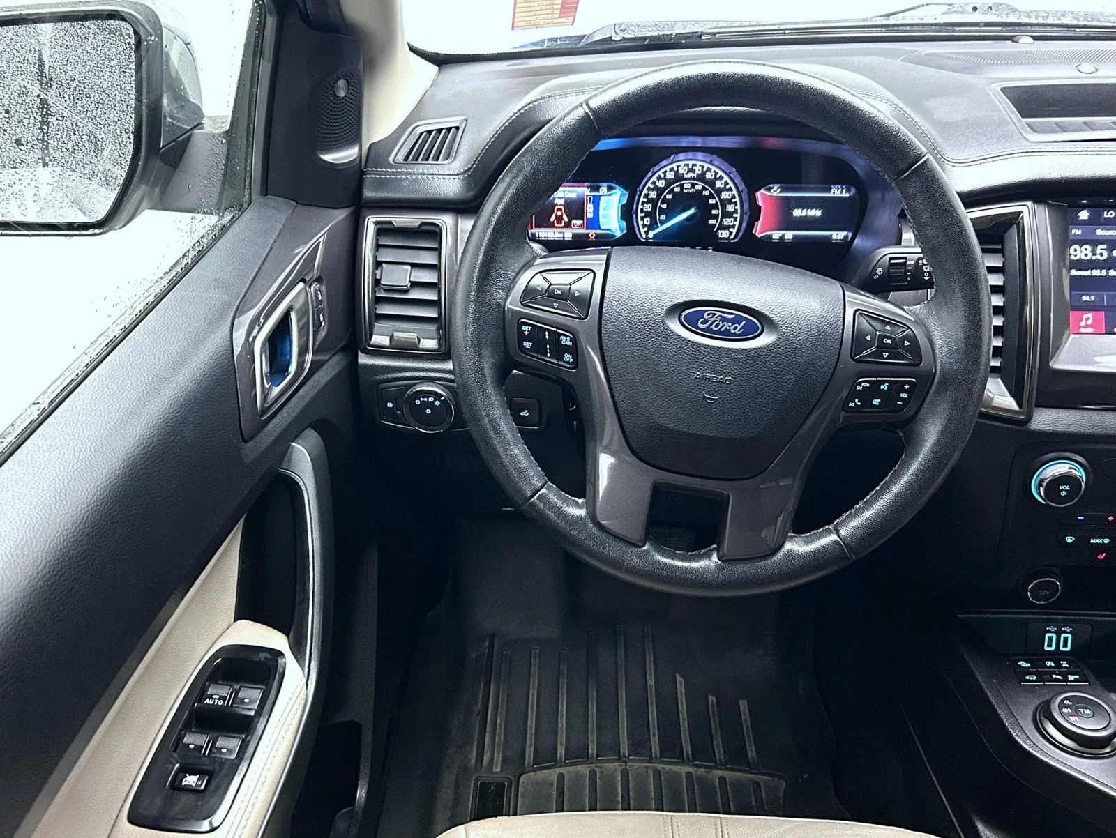 Used 2019 Silver Ford Lariat image 12