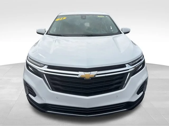 Used 2024 Summit White Chevrolet LT image 8