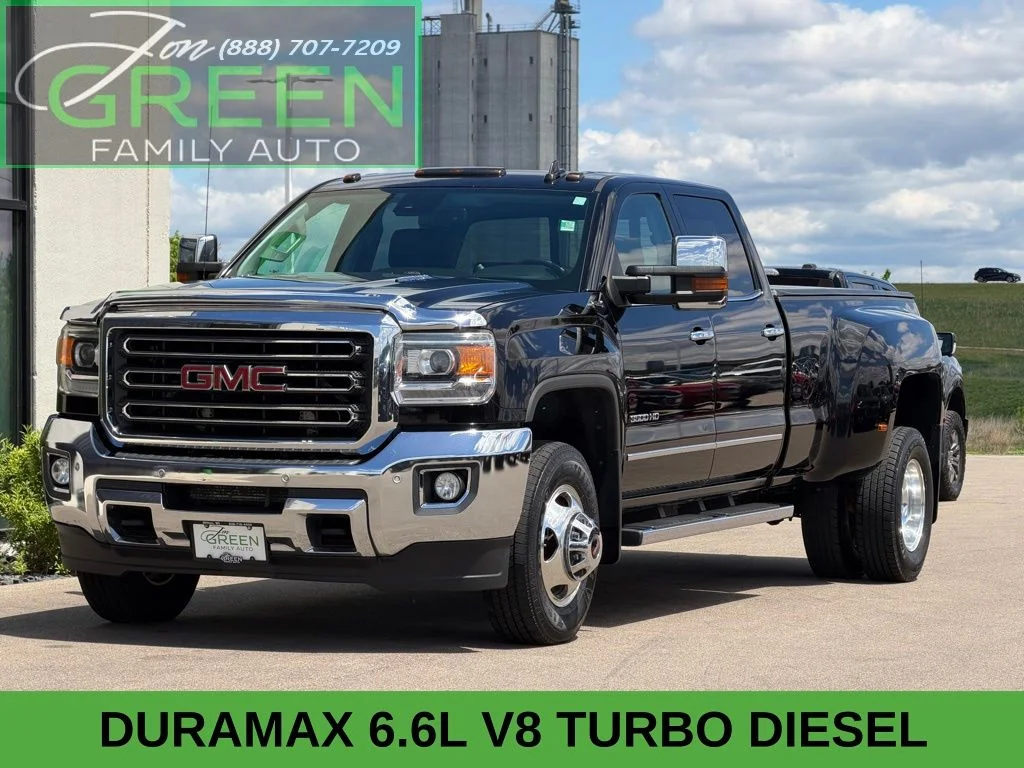2015 GMC Sierra 4WD Crew Cab 6.5ft SLT SRW's photo