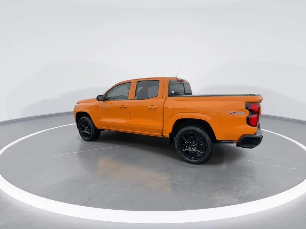 Used 2025 Orange Chevrolet Z71 image 6