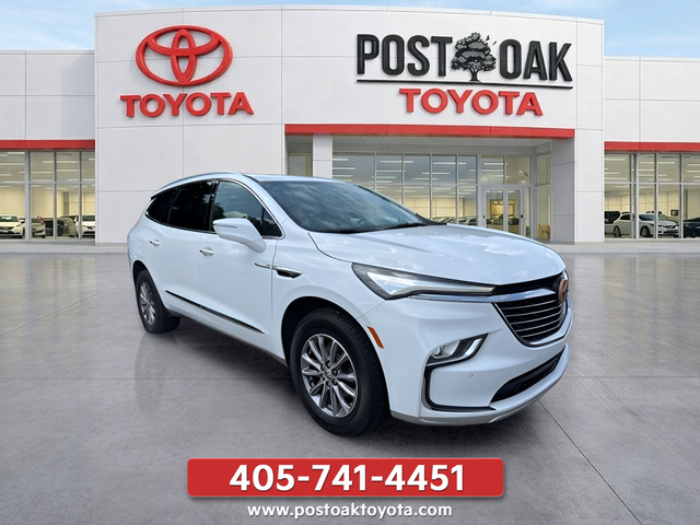 2023 Buick Enclave Essence's photo