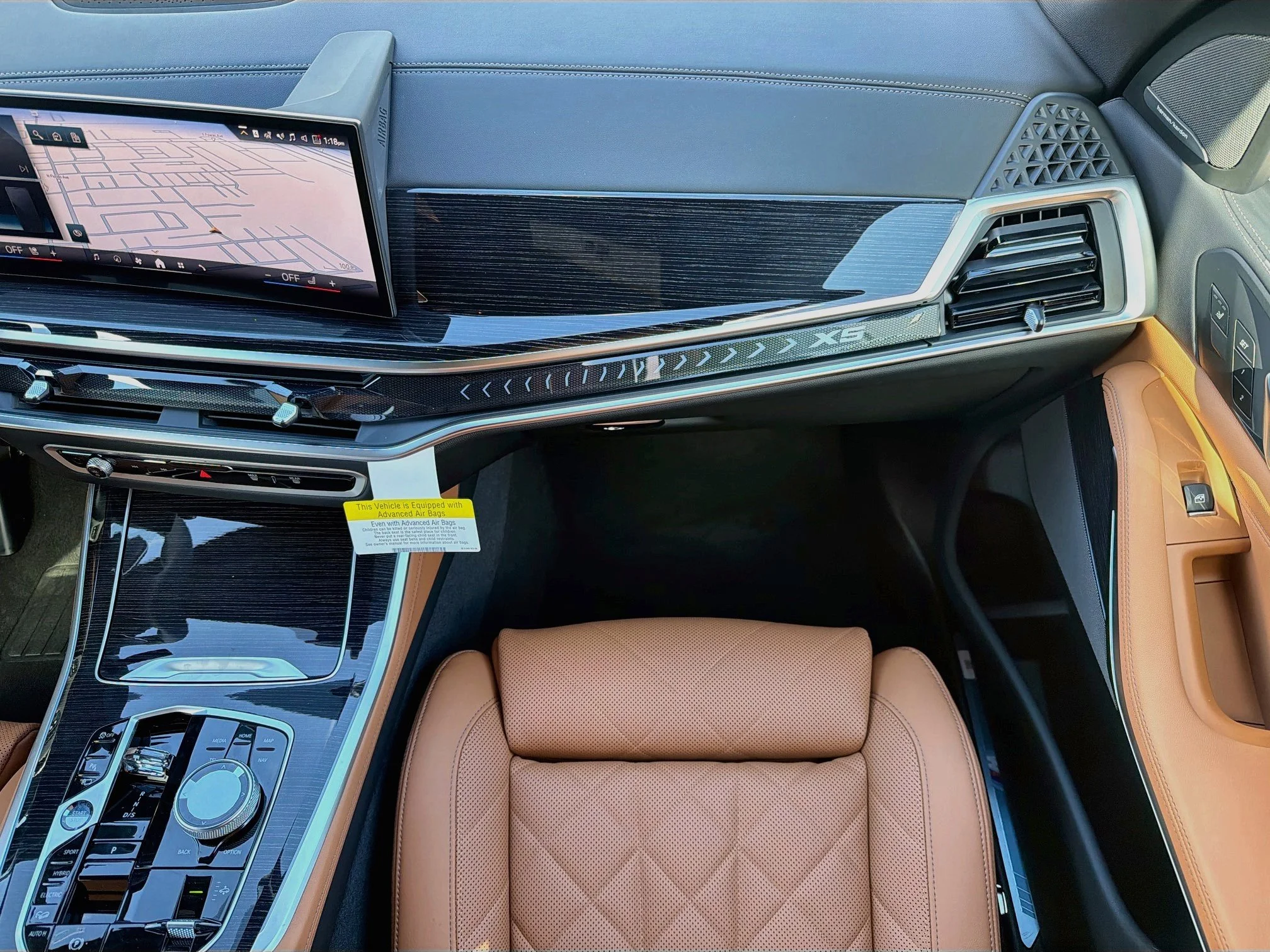 Used 2026 Skyscraper Grey Metallic BMW xDrive50e image 17