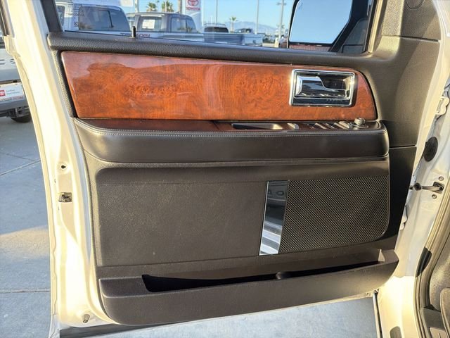 2016 Lincoln Navigator Select - Photo 9