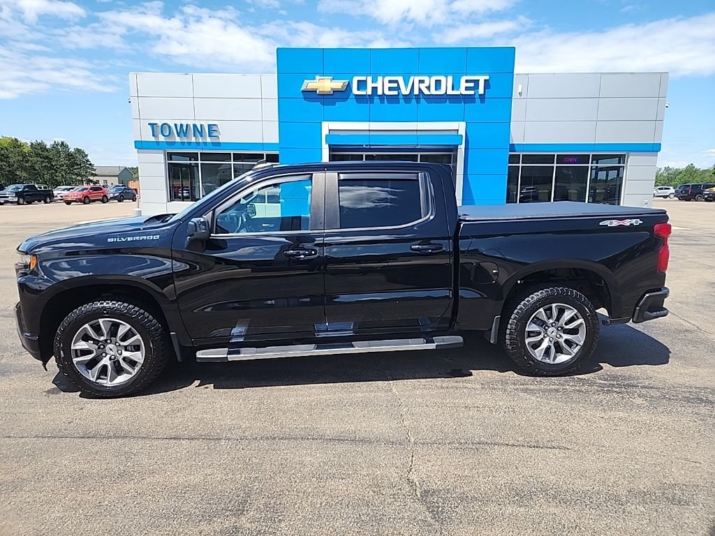 Used 2020 Black Chevrolet RST image 4