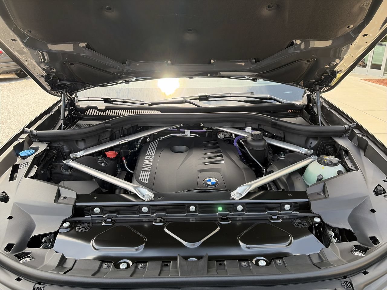 New 2027 Dravit Grey Metallic BMW xDrive40i image 40