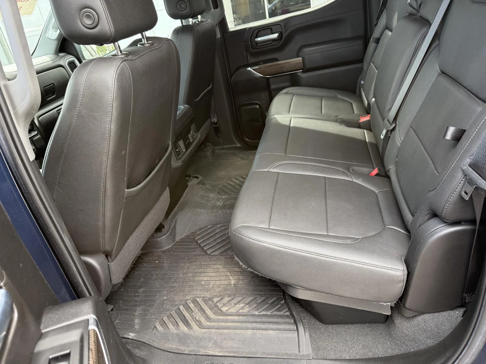 Used 2022 Northsky Blue Metallic Chevrolet RST image 11