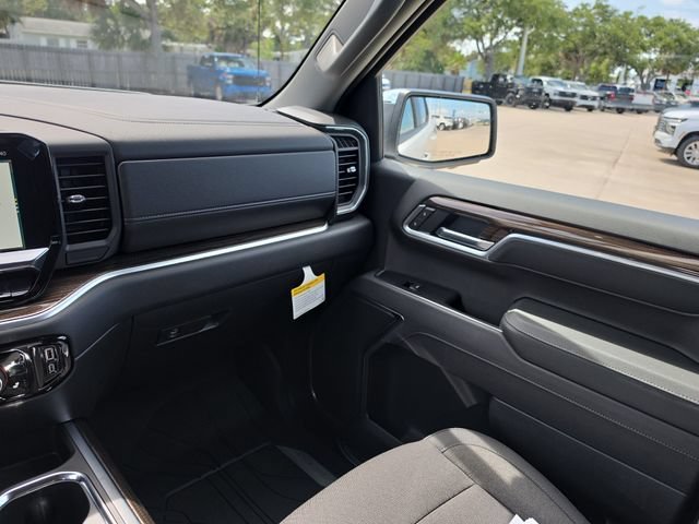 2026 Chevrolet Silverado 1500 LT - Photo 10