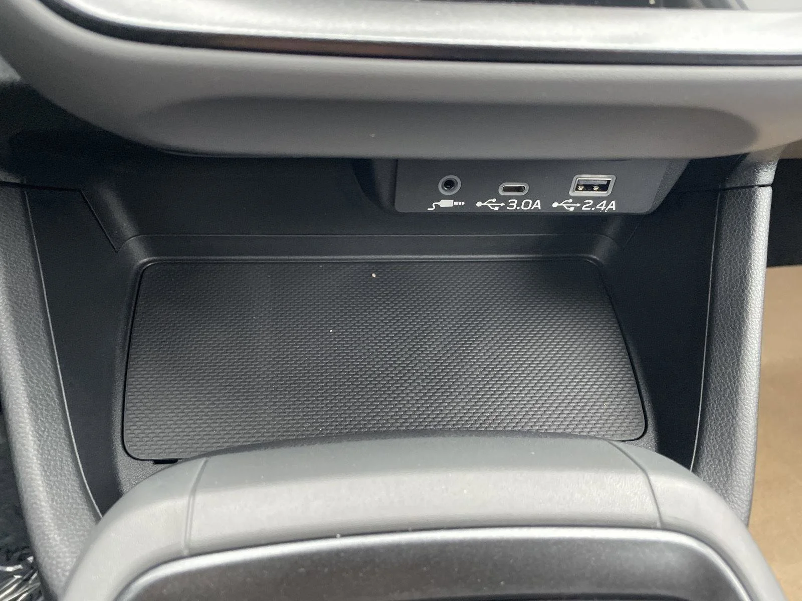 New 2026 Crystal White Pearl Subaru Premium image 7