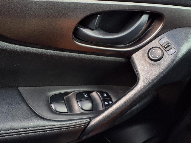 2020 Nissan Rogue Sport S - Photo 17