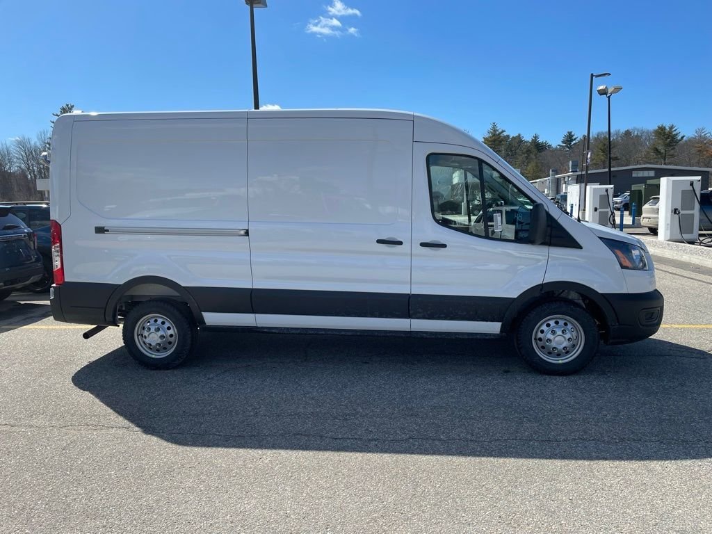 New 2026 Oxford White Ford Cargo Van image 3