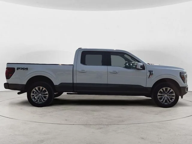 Used 2025 White Ford King Ranch image 4