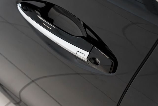 Used 2023 Black INFINITI SENSORY image 10