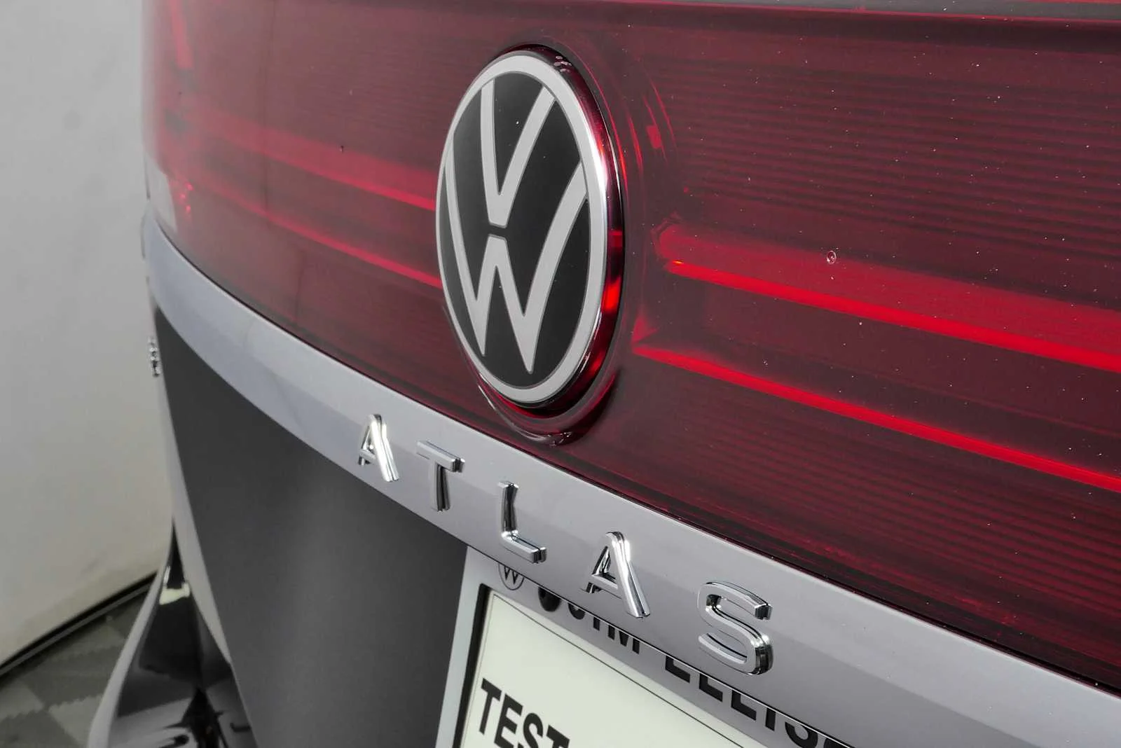 New 2026 Deep Black Pearl Volkswagen 2.0T SE w/Technology image 37