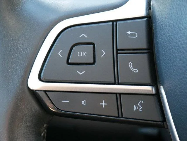 2022 Toyota Highlander XLE - Photo 24