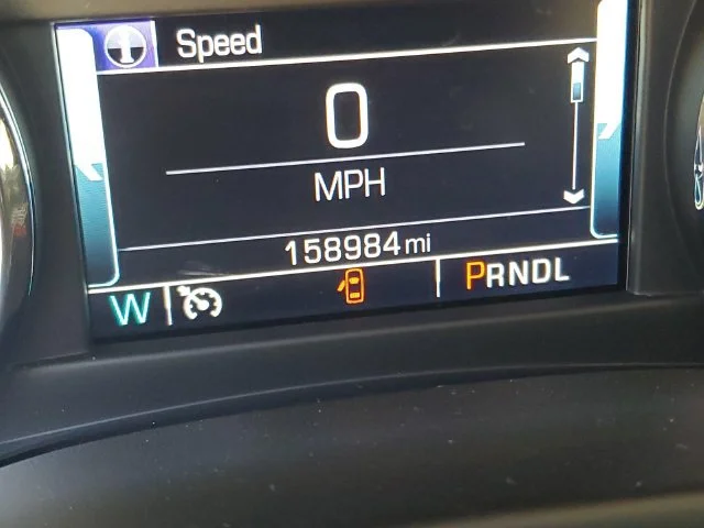 Used 2018 IRIDESCENT PEARL TRICOAT Chevrolet Premier image 22
