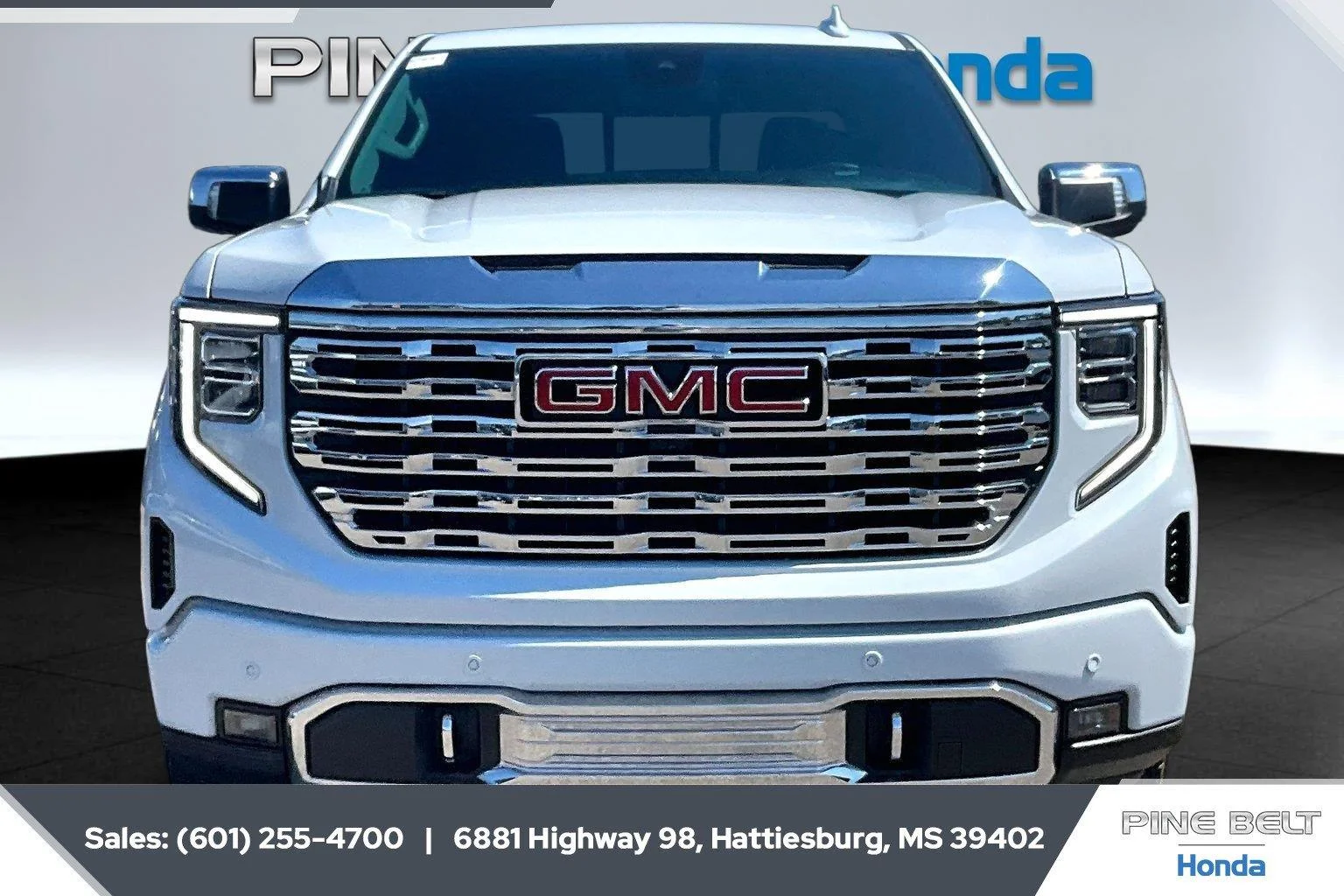 Used 2026 Glacier White Tricoat GMC Denali image 3