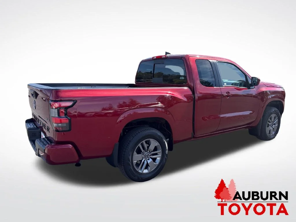 Used 2025 Cardinal Red Metallic Tricoat Nissan SV image 5