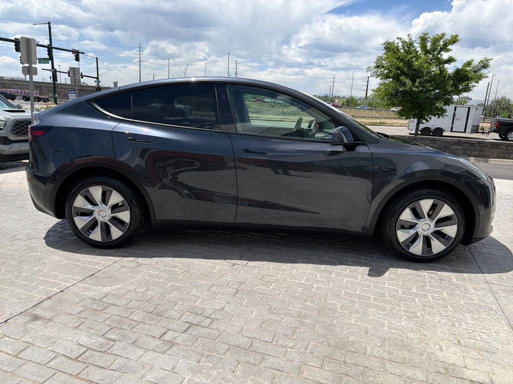 Used 2024 Stealth Gray Tesla Long Range image 6