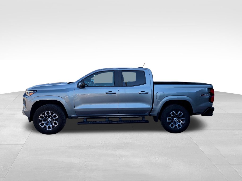 Used 2023 Gray Chevrolet Z71 image 2