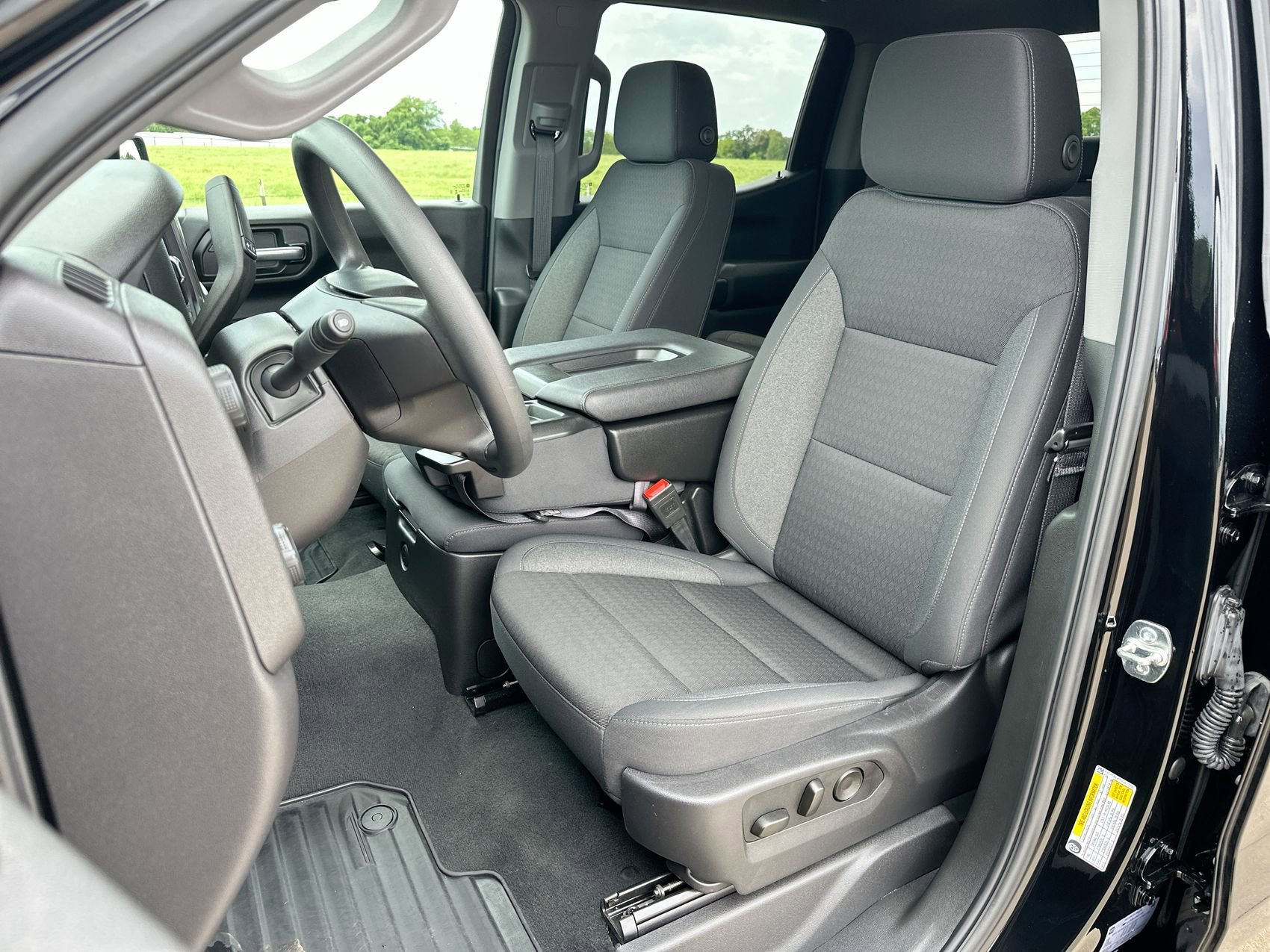 Used 2025 Black Chevrolet Custom image 11