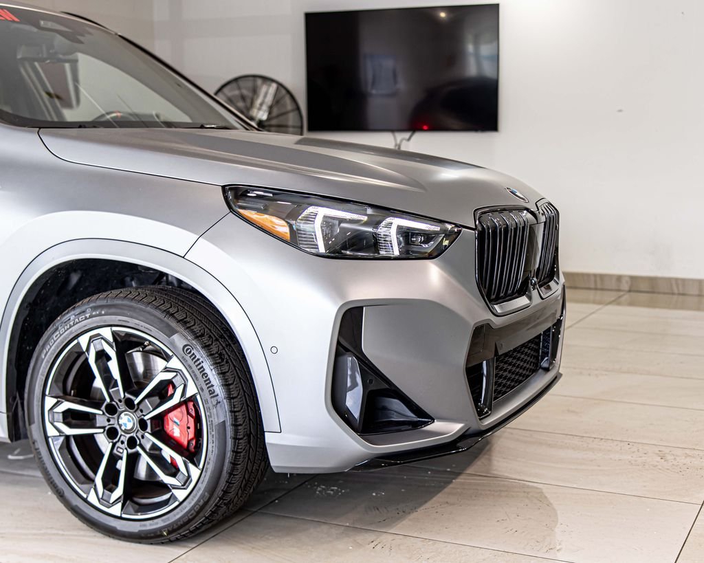 Used 2026 Gray BMW M35i image 3