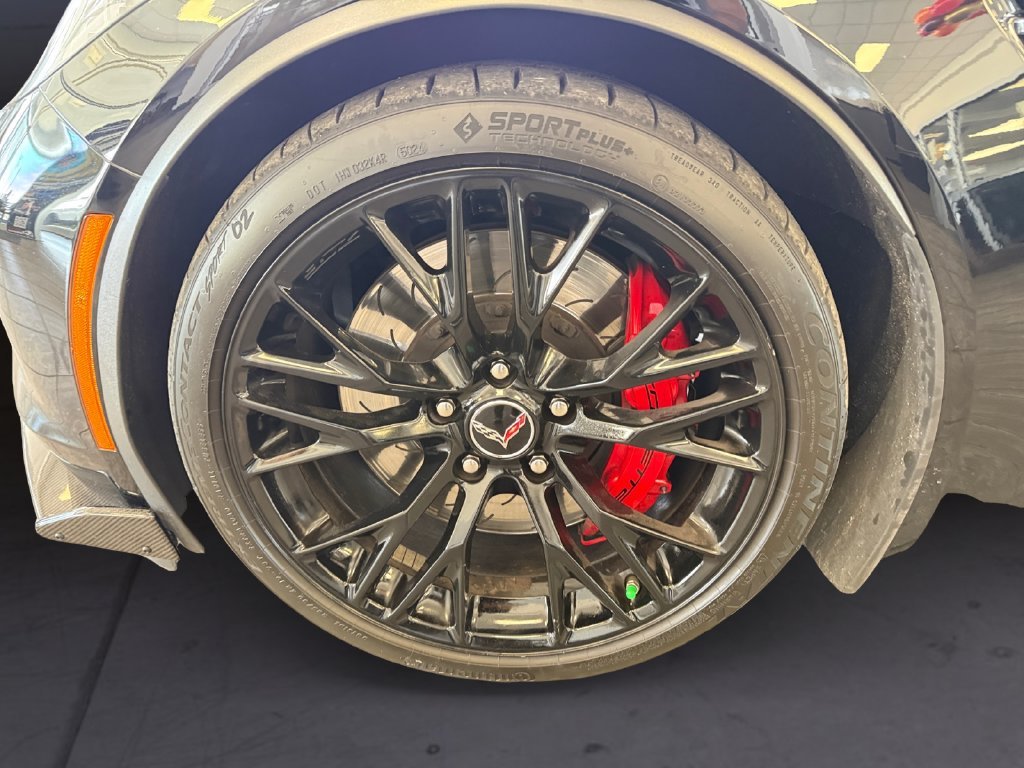 Used 2015 Black Chevrolet Z06 image 9