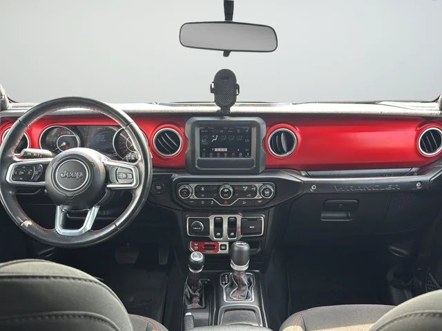 Used 2020 Gray Jeep Rubicon image 9