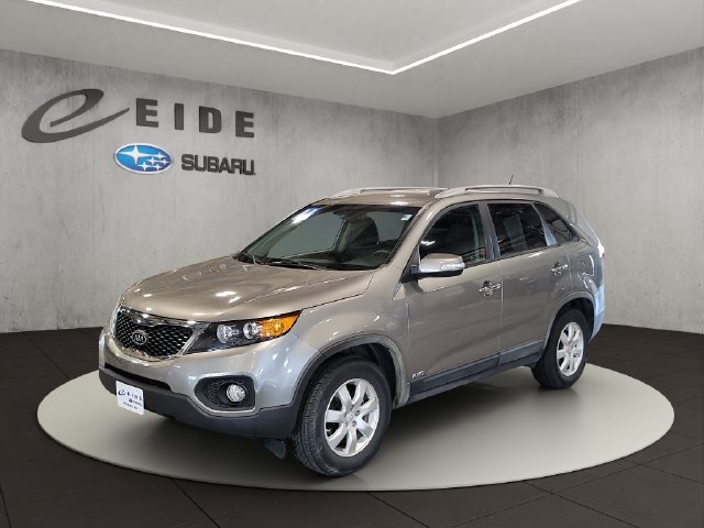 Used 2011 Titanium Silver Kia LX image 7