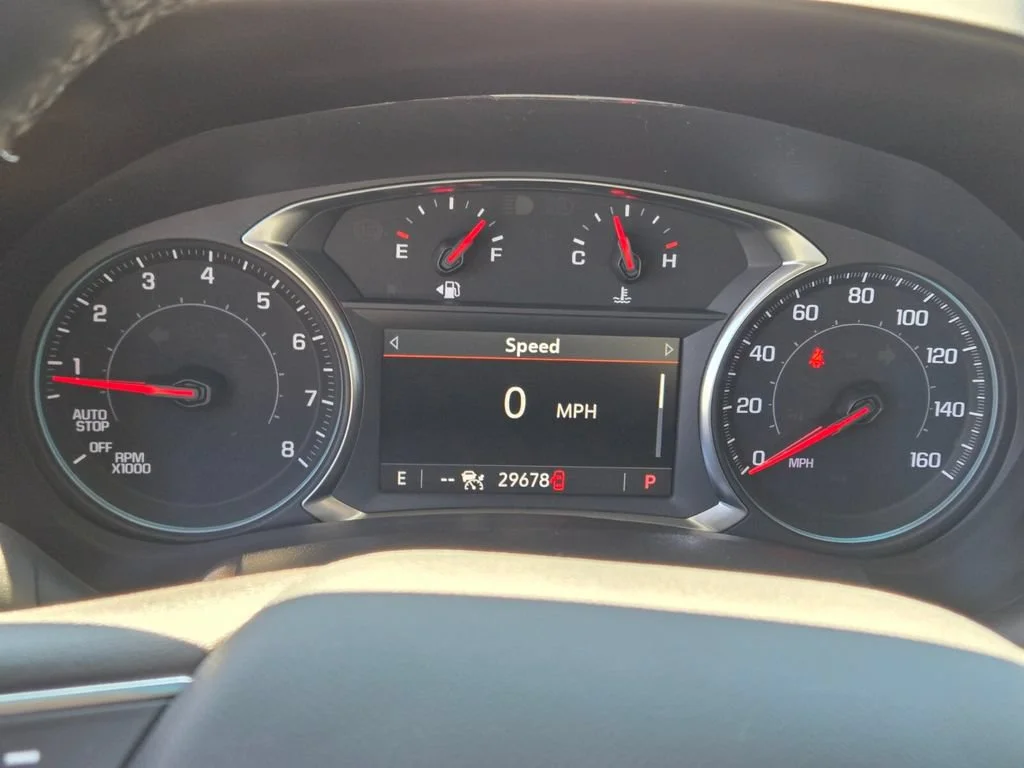 Used 2024 Lakeshore Blue Metallic Chevrolet LT image 18