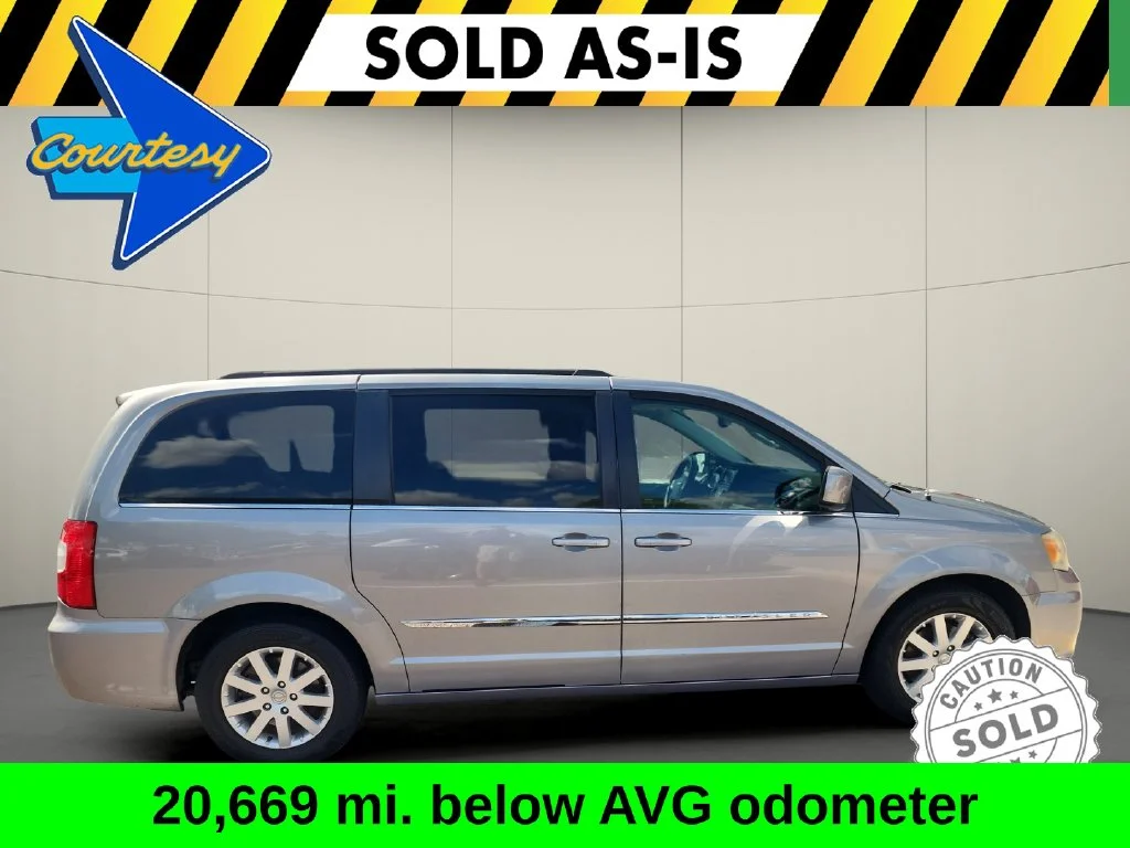 Used 2014 Silver Chrysler Touring image 8
