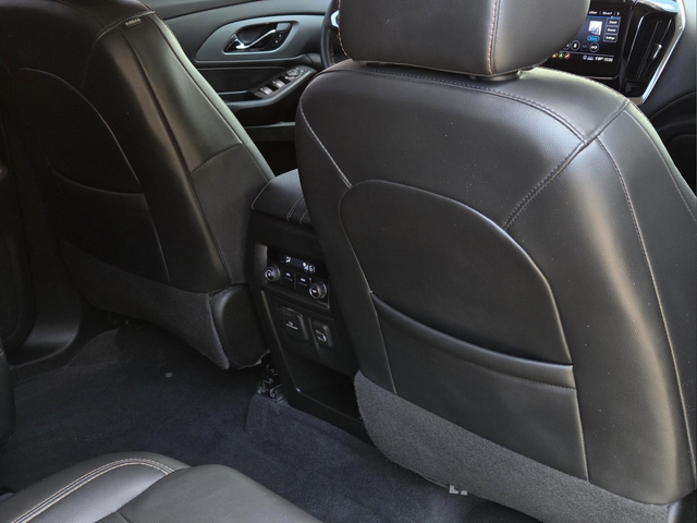 Used 2021 Gray Chevrolet RS image 28