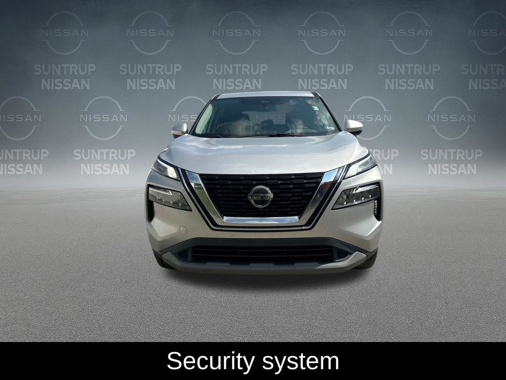 Used 2021 Silver Nissan SV image 10