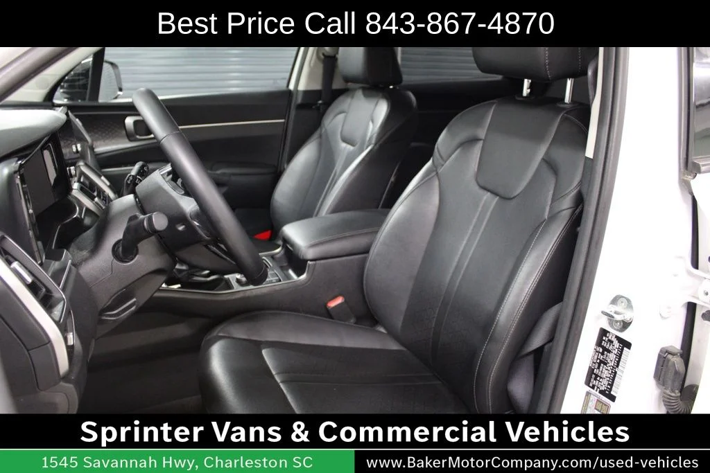 Used 2023 White Pearl Kia S image 5