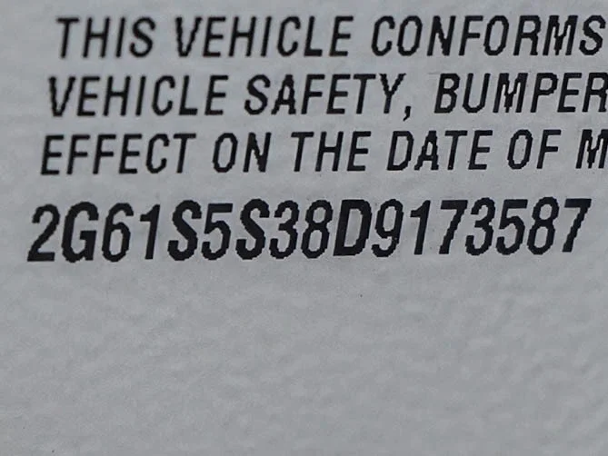Used 2013 Silver Coast Metallic Cadillac Premium image 27