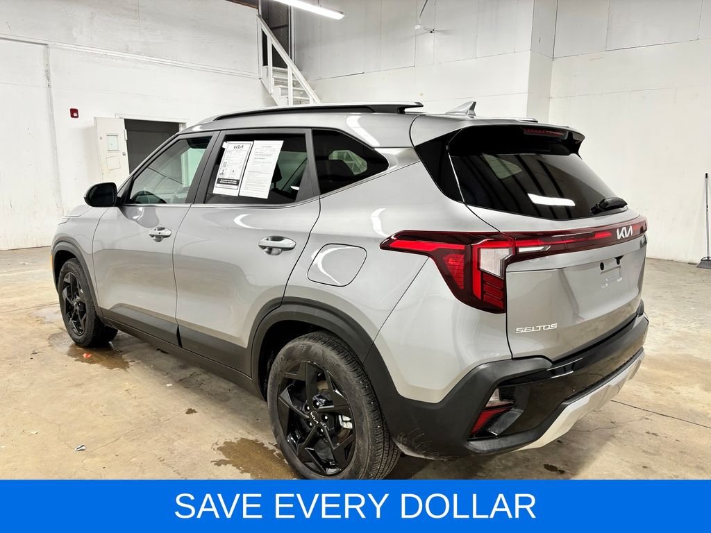 Used 2026 Gray Kia EX image 5