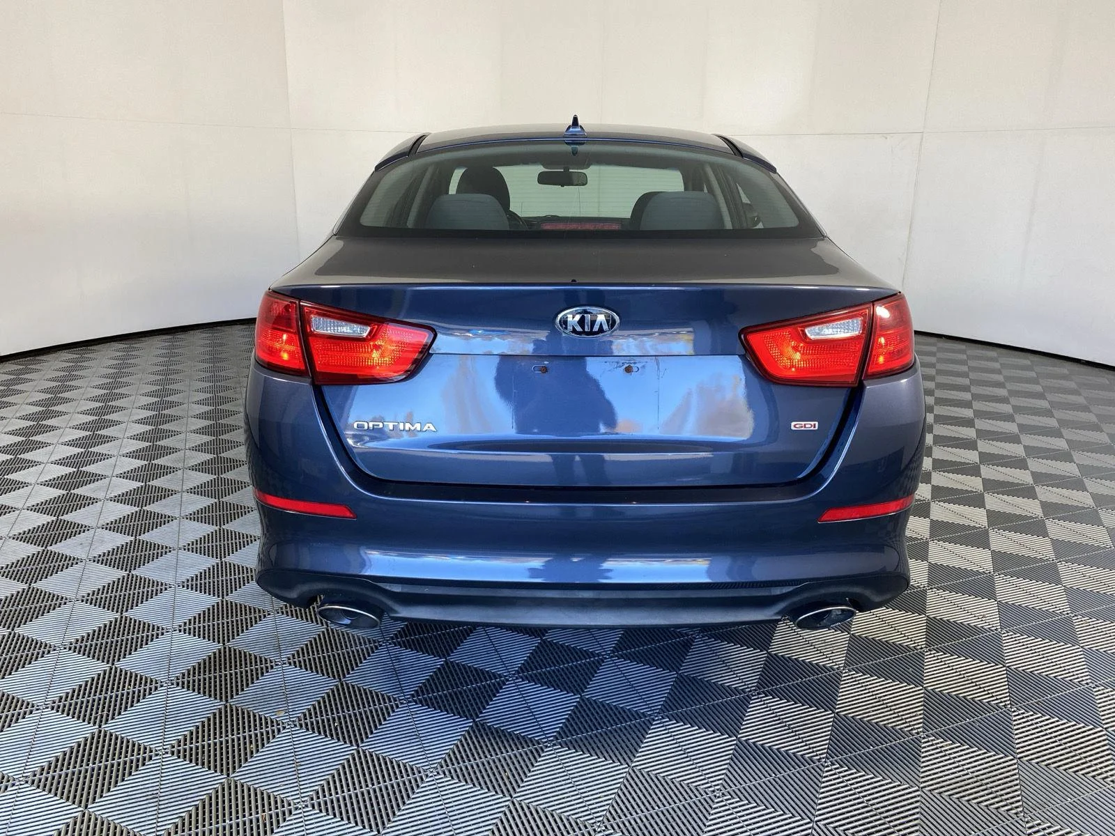 Used 2015 Smokey Blue Kia LX image 6