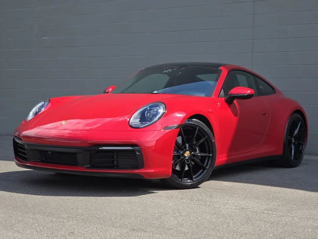 2022 Porsche 911 Carrera