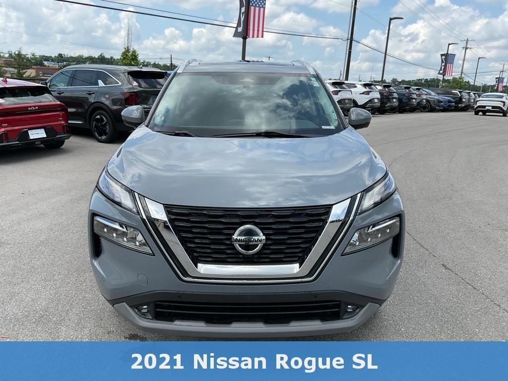 Used 2021 Boulder Gray Pearl Nissan SL image 3