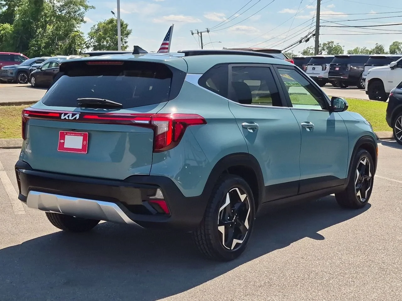 Used 2024 Green Kia EX image 8