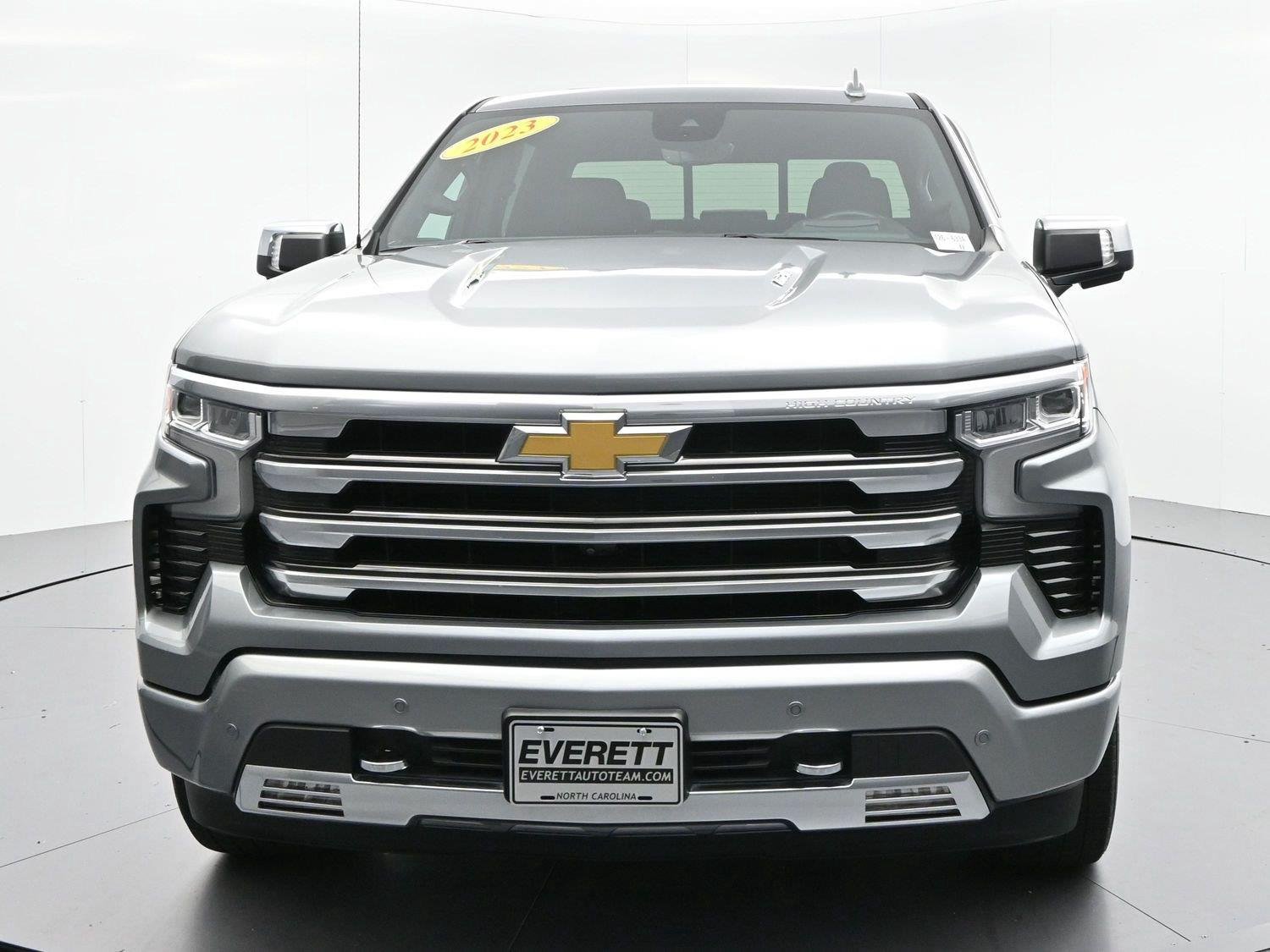 Used 2023 STERLING GRAY METALLIC Chevrolet High Country image 2
