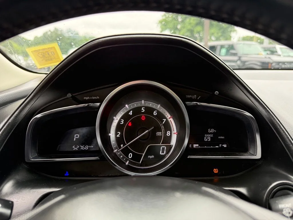 Used 2017 White Mazda Grand Touring image 13