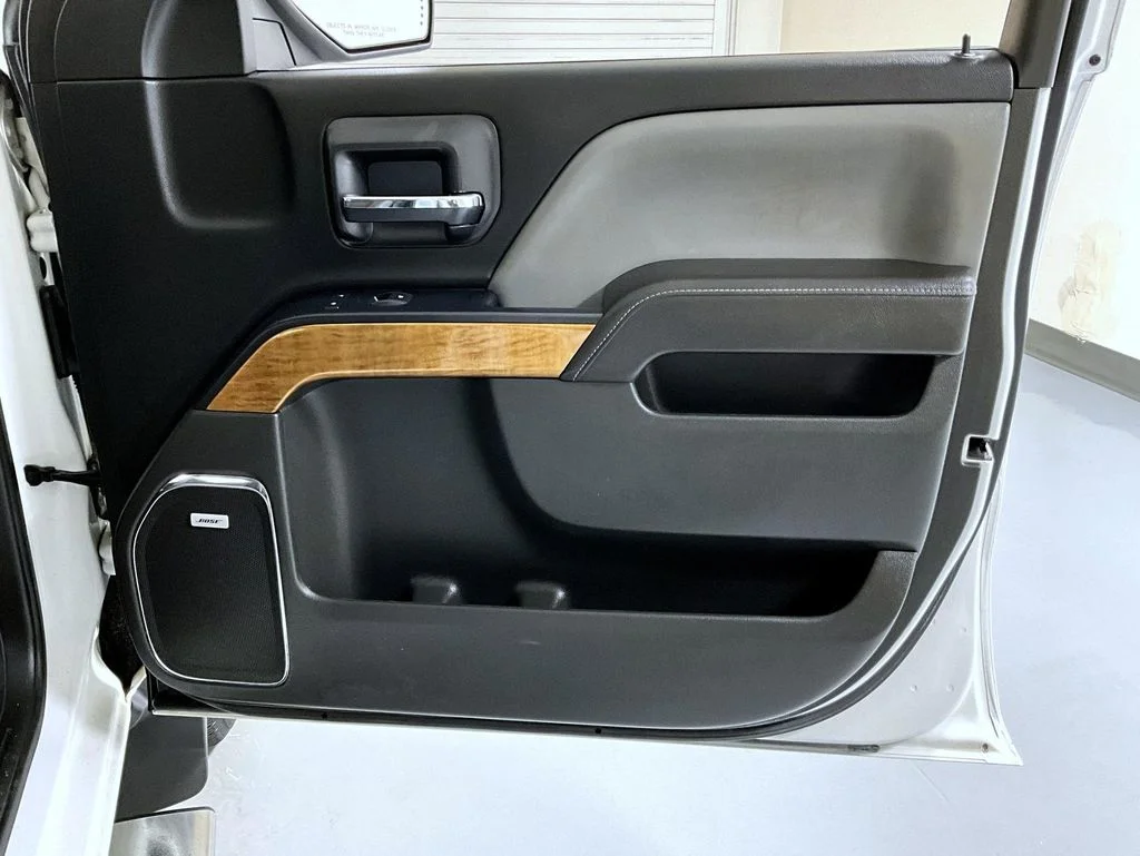 Used 2017 White Chevrolet LTZ image 16