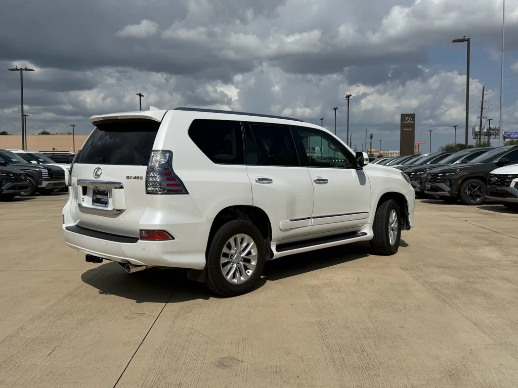 Used 2019 Starfire Pearl Lexus Premium image 6