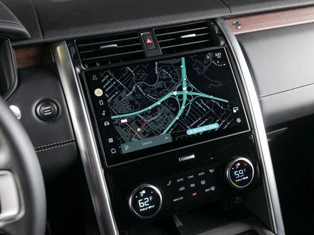 Certified Used 2025 Fuji White Land Rover Dynamic SE image 15