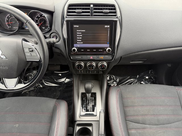 Used 2022  Mitsubishi 2.0 SE image 15