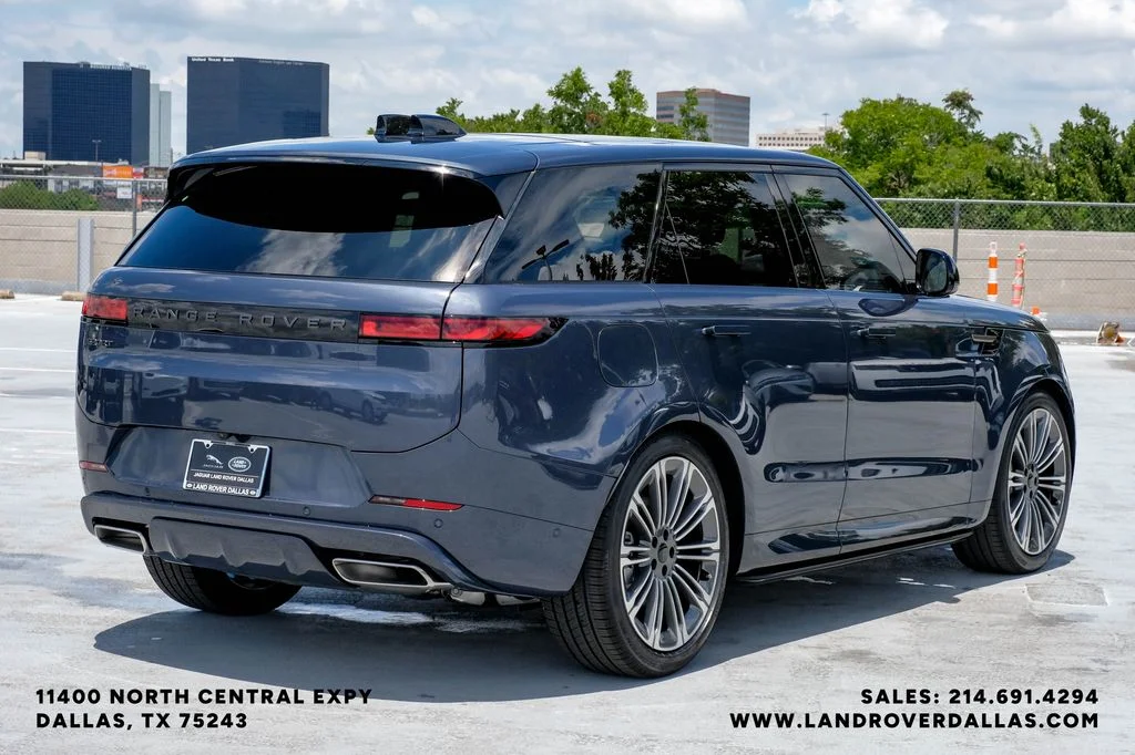 New 2026 Varesine Blue Metallic Land Rover Dynamic SE image 7