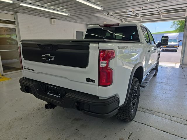 Used 2024 White Chevrolet ZR2 image 5
