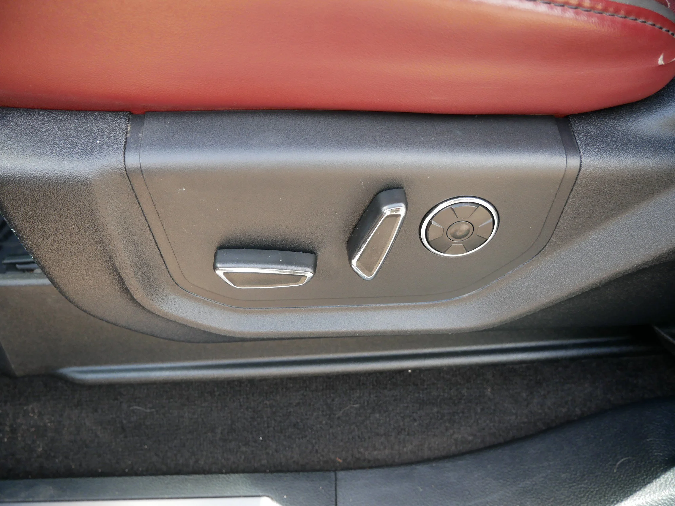Certified Used 2020 Blue Jeans Metallic Ford Platinum image 19