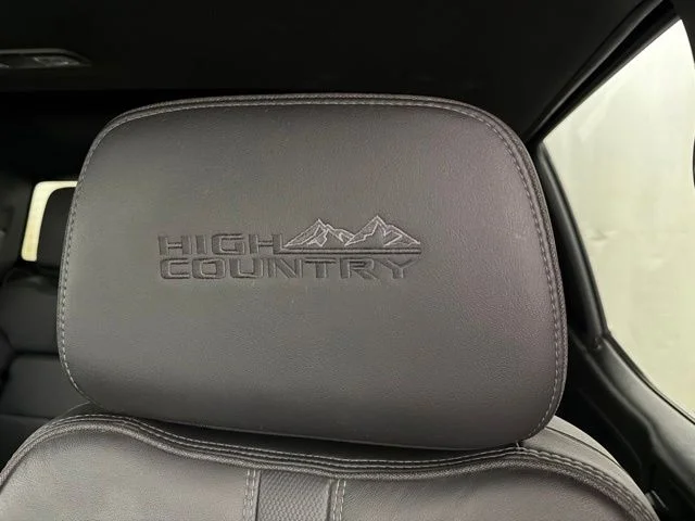Used 2022 Black Chevrolet High Country image 12